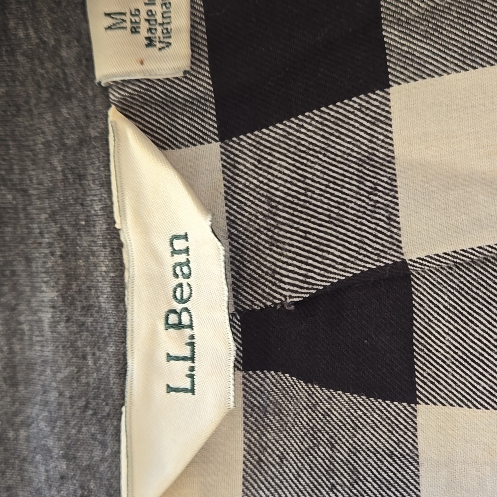 L.L. Bean Woman's Quilted Shacket Sweater Zip Up Jacket  Medium - Picture 2 of 14